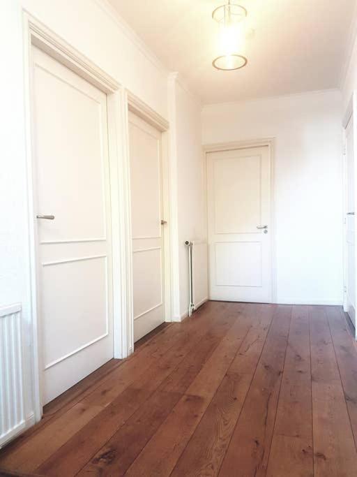 In The Old City Centre Of Edam, Unique Apartment. Экстерьер фото