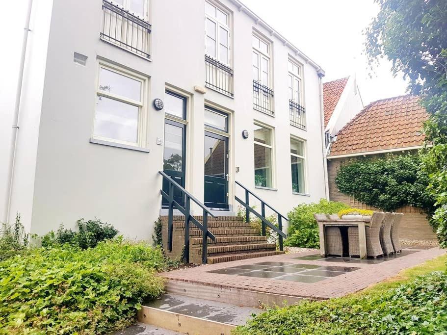 In The Old City Centre Of Edam, Unique Apartment. Экстерьер фото