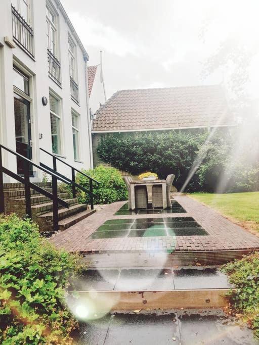 In The Old City Centre Of Edam, Unique Apartment. Экстерьер фото